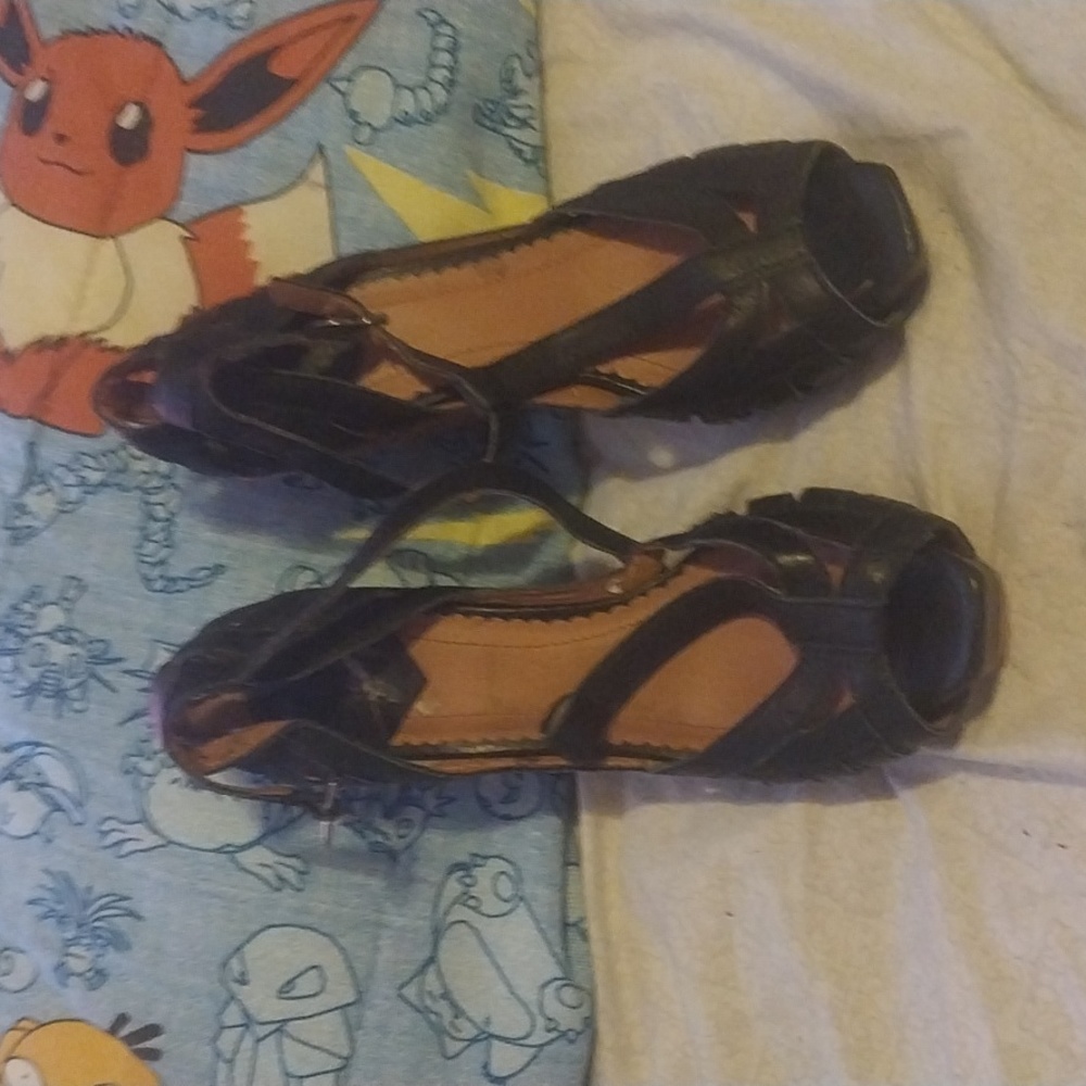 Heels - Picture 1 of 1